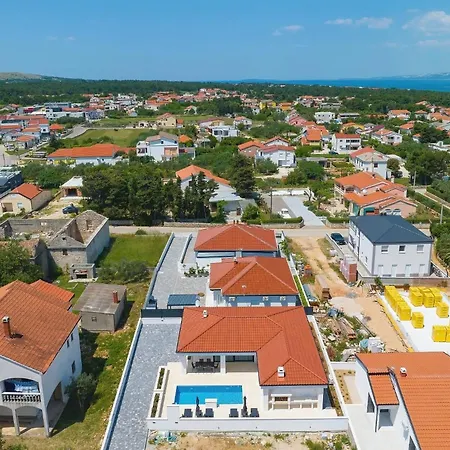 Luxury Mariva With Heated Pool ヴィラ ヴィル