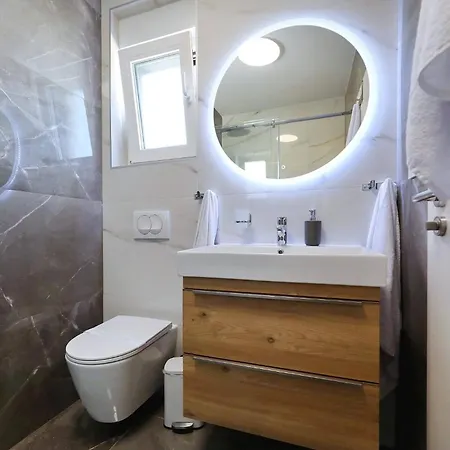 Luxury Mariva With Heated Pool Vir